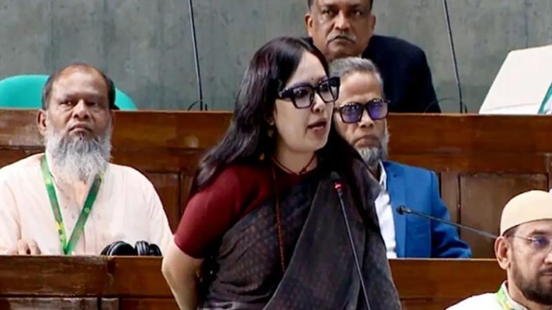 গ্রামে ১০-১২ ঘণ্টা বিদ্যুৎ থাকে না: রুমিন ফারহানা