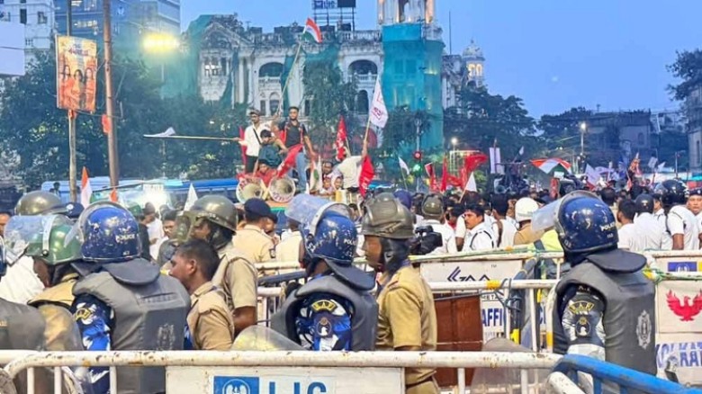 ছাত্র আন্দোলনে উত্তাল কলকাতা, অবরুদ্ধ শহরের প্রাণকেন্দ্র