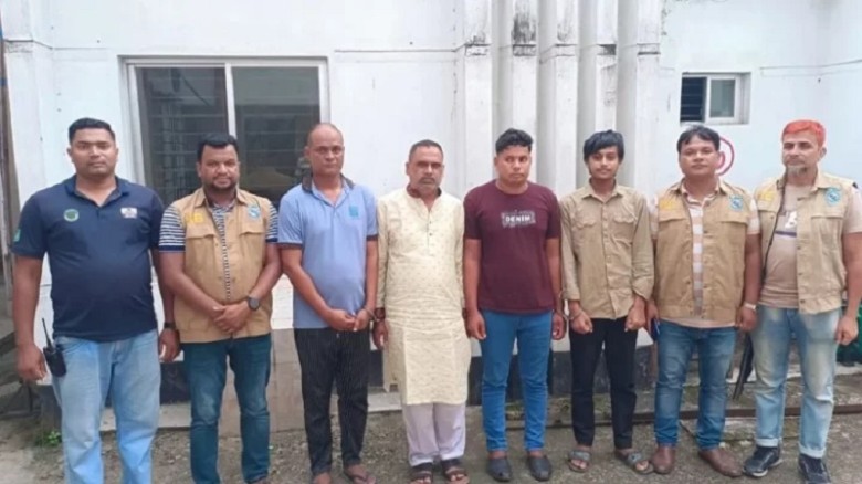 জাল প্রবেশপত্র-ভুয়া পরীক্ষার্থীসহ দালালচক্রের ৪ সদস্য গ্রেপ্তার