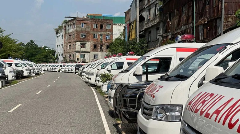 মহাসড়কে দুর্ঘটনা মোকাবিলায় অ্যাম্বুলেন্স সেবা