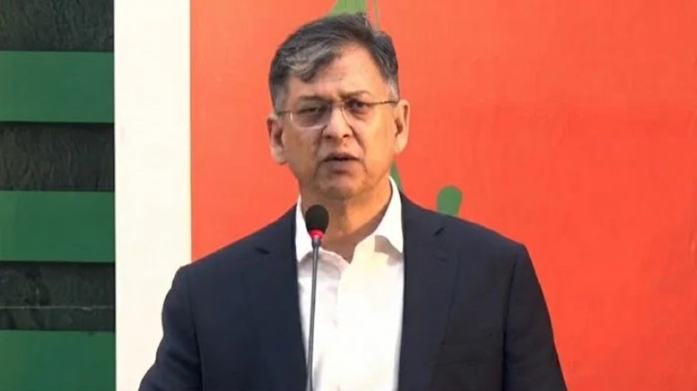 শেখ হাসিনার রাজনৈতিক তৎপরতার দায় আছে ভারতের: স্বরাষ্ট্রমন্ত্রী