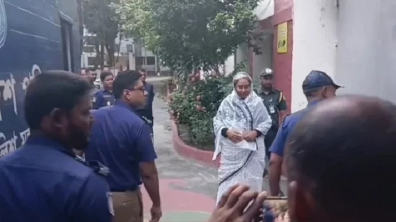 দীপু মনি স্বামীর মৃত্যুতে প্যারোলে মুক্তি পেলেন