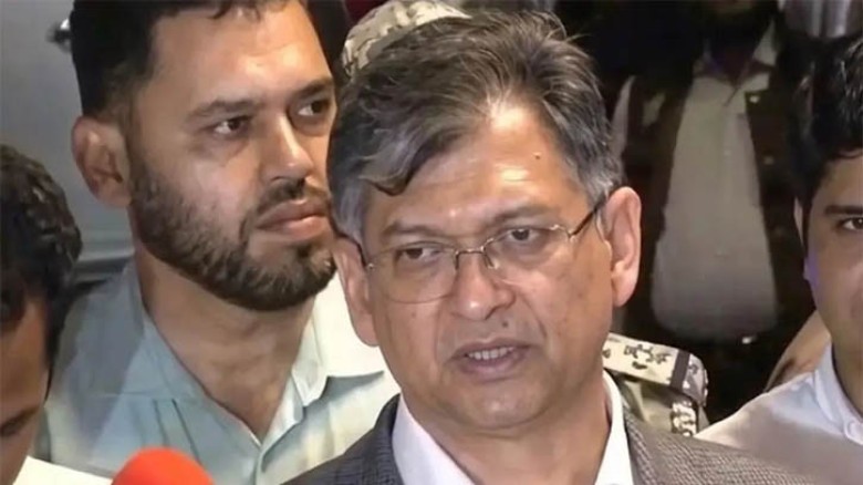 সংবিধানের ৭০ অনুচ্ছেদ সংশোধন হবে: স্বরাষ্ট্রমন্ত্রী