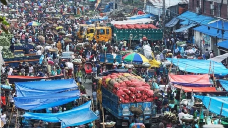 প্রধানমন্ত্রীর সঙ্গে বৈঠকে সিদ্ধান্ত কারওয়ান বাজারের কিচেন মার্কেট যাবে গাবতলীতে